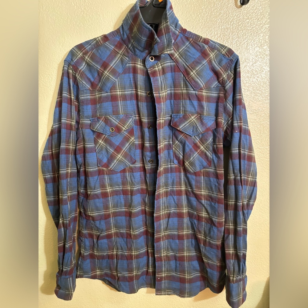 Women’s wrangler long sleeve. Light and fun